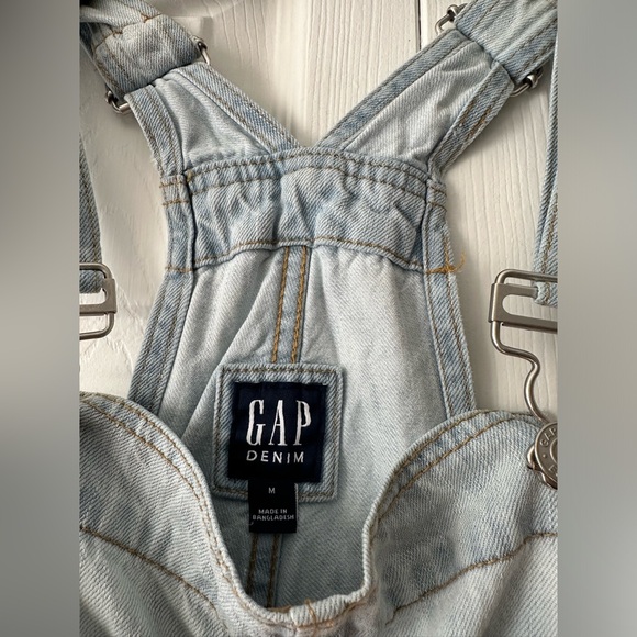 Gap overalls - Picture 2 of 4